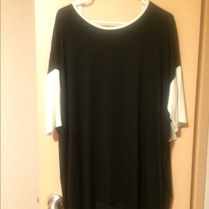 Lula Roe Irma Top GREAT DEAL